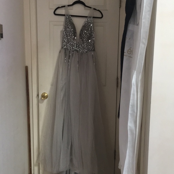Gala dress - Picture 5 of 6